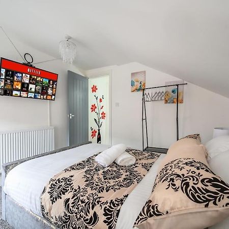 -16Pt- For Your Relaxed & Cosy Stay & Free Parking Leeds  Dış mekan fotoğraf