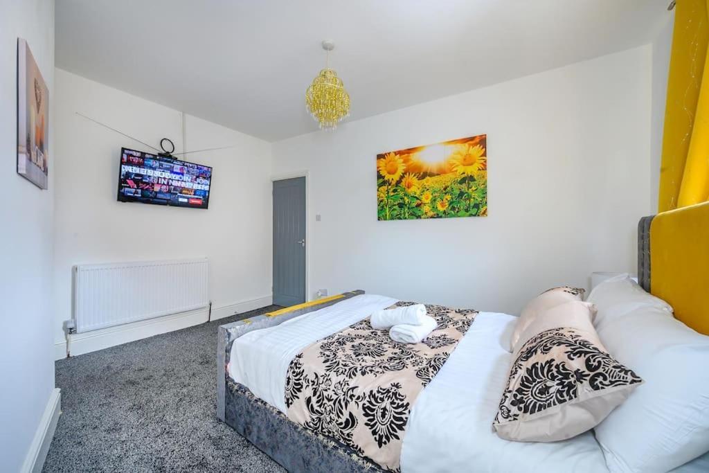 -16Pt- For Your Relaxed & Cosy Stay & Free Parking Leeds  Dış mekan fotoğraf